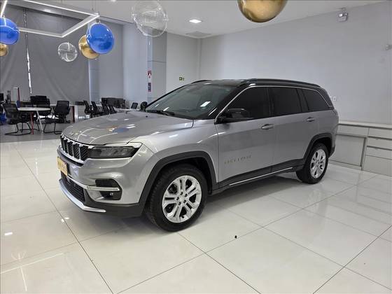 JEEP COMMANDER 1.3 T270 TURBO FLEX LONGITUDE AT6